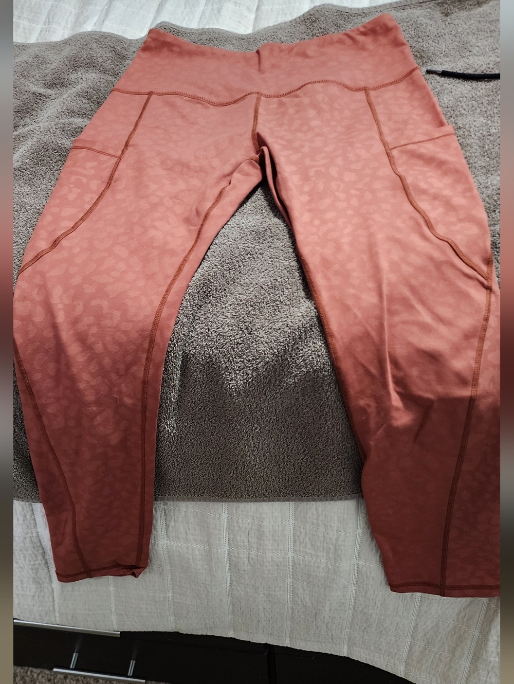 Salty Honey Rust Leopard-Print Active Leggings